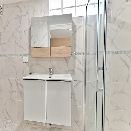 Apartment Studio Spacieux Rez-De-Chaussee Banlieue Paris -Iv *