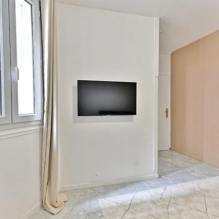 Studio Spacieux Rez-De-Chaussee Banlieue Paris -Iv Apartment